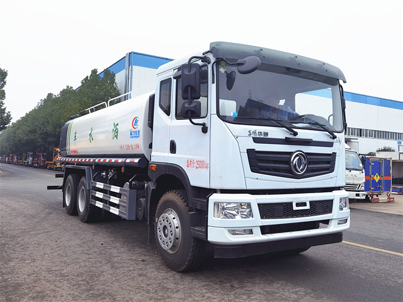 東風(fēng)T5后八輪灑水車