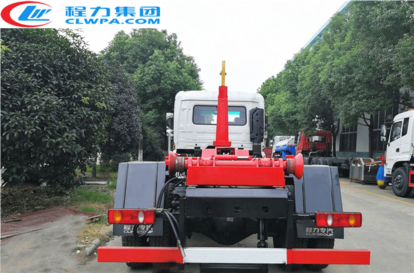 國(guó)五東風(fēng)天錦車(chē)廂可卸式垃圾車(chē)