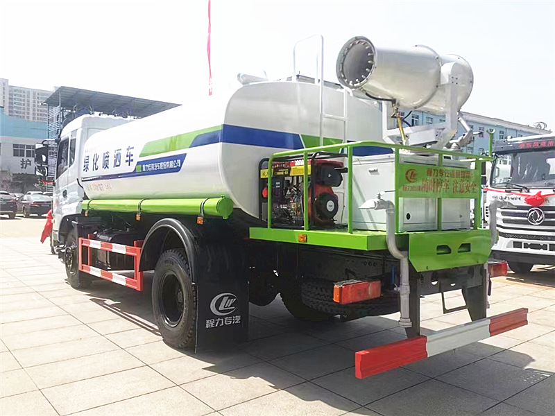 國六東風商用12噸灑水車帶霧炮