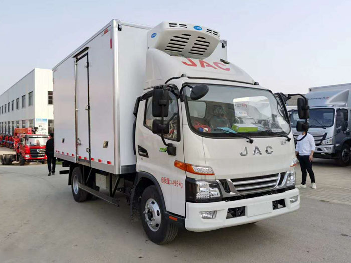 江淮駿鈴V5冠軍版冷藏車(chē)