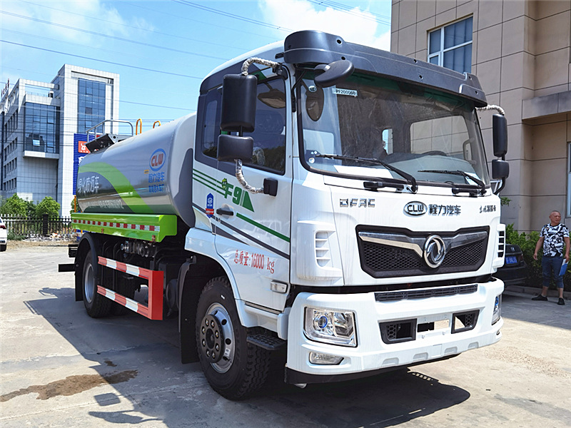 東風(fēng)福瑞卡F9霧炮車(chē)