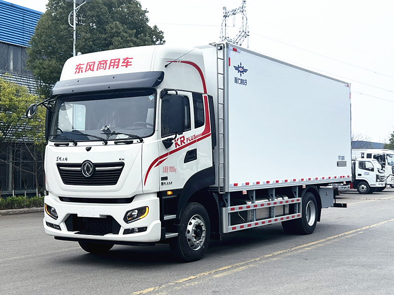 東風天錦PULS智能版冷藏車