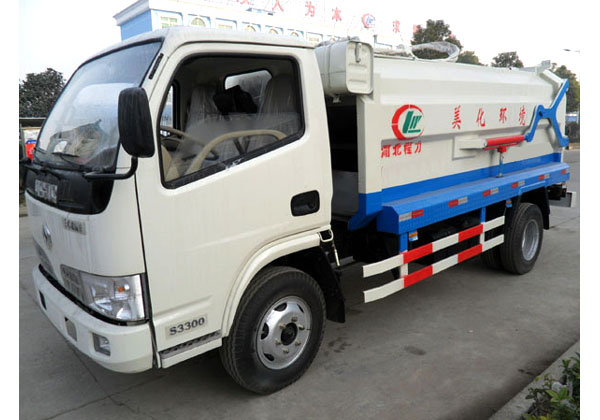 東風(fēng)銳鈴5方側(cè)裝掛桶式垃圾車(chē)